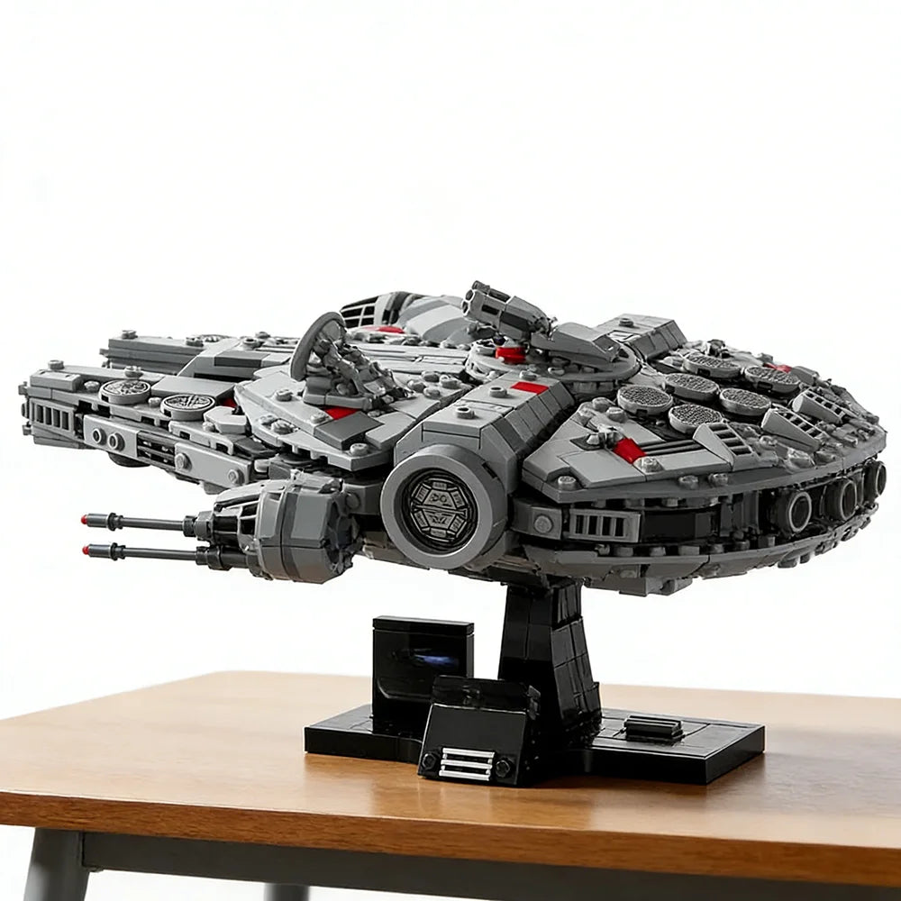 MOC Falcon Starship Build – 921 Pieces